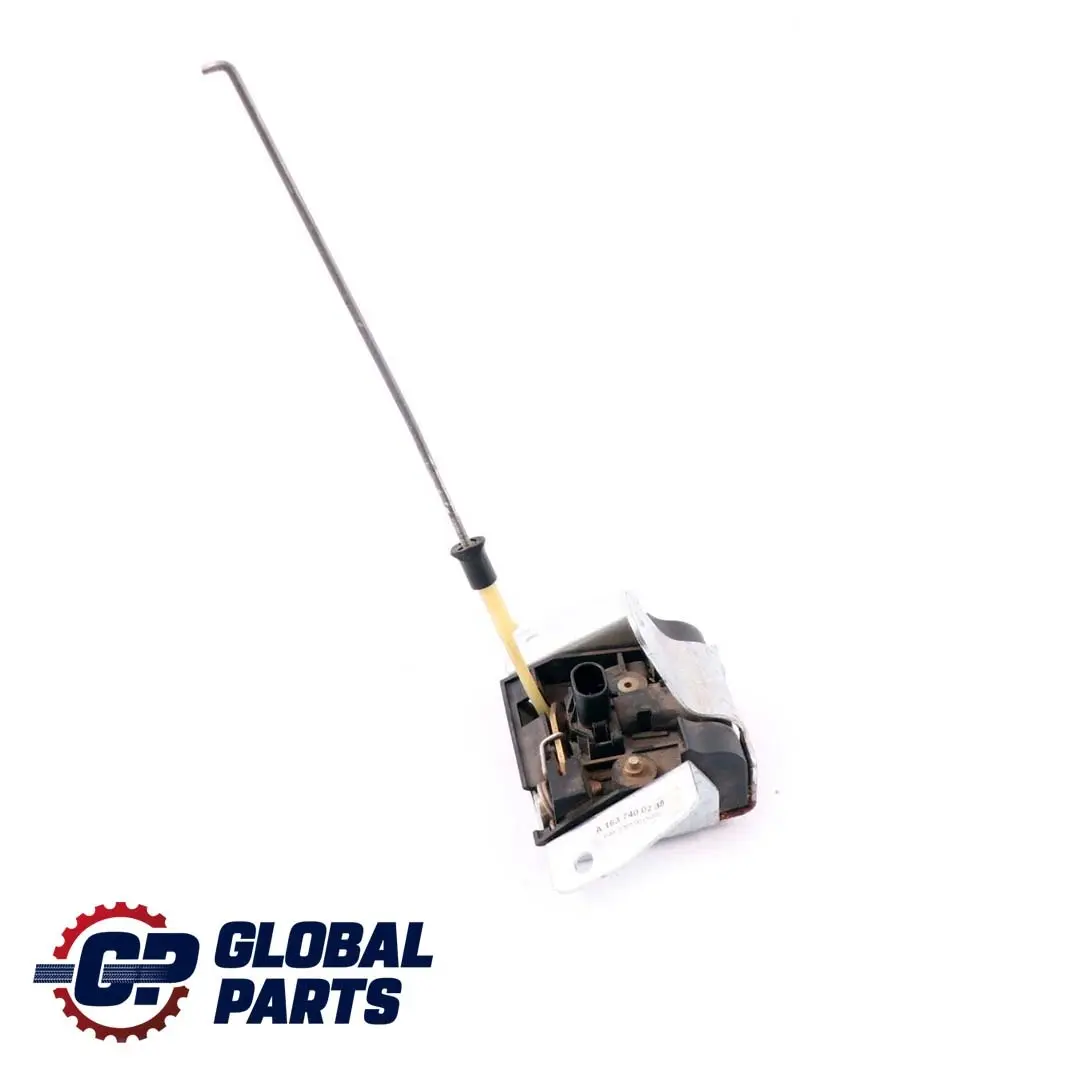 Revetement de Hayon Arriere pour Mercedes ML W163 à propos du numéro de pièce A1637400235 Mercedes ML W163 Revetement de Hayon Arriere - SKU A1637400235 - Numéro de pièce A1637400235