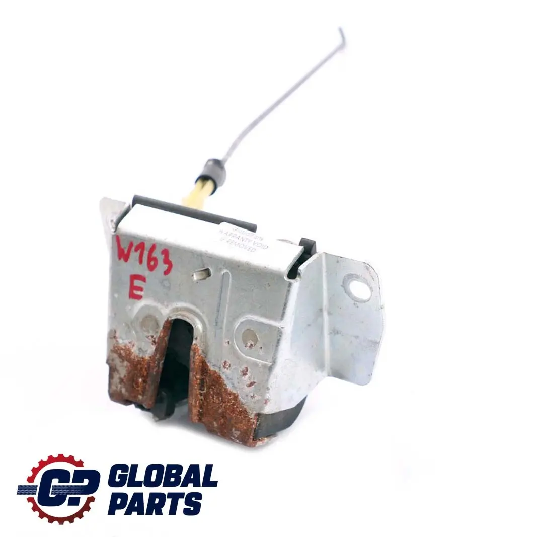 Heckklappe Verkleidung für Mercedes ML W163 mit Teilenummer A1637400235 Mercedes ML W163 Heckklappe Verkleidung - SKU A1637400235 - Teilenummer A1637400235