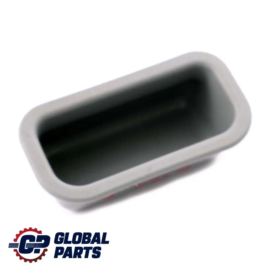 Mercedes-Benz Clase M ML W163 Tailgate Puerta Manija Interior Gris para con número de pieza A1637430072 Mercedes-Benz Clase M ML W163 Tailgate Puerta Manija Interior Gris - SKU A1637430072 - Número de pieza A1637430072