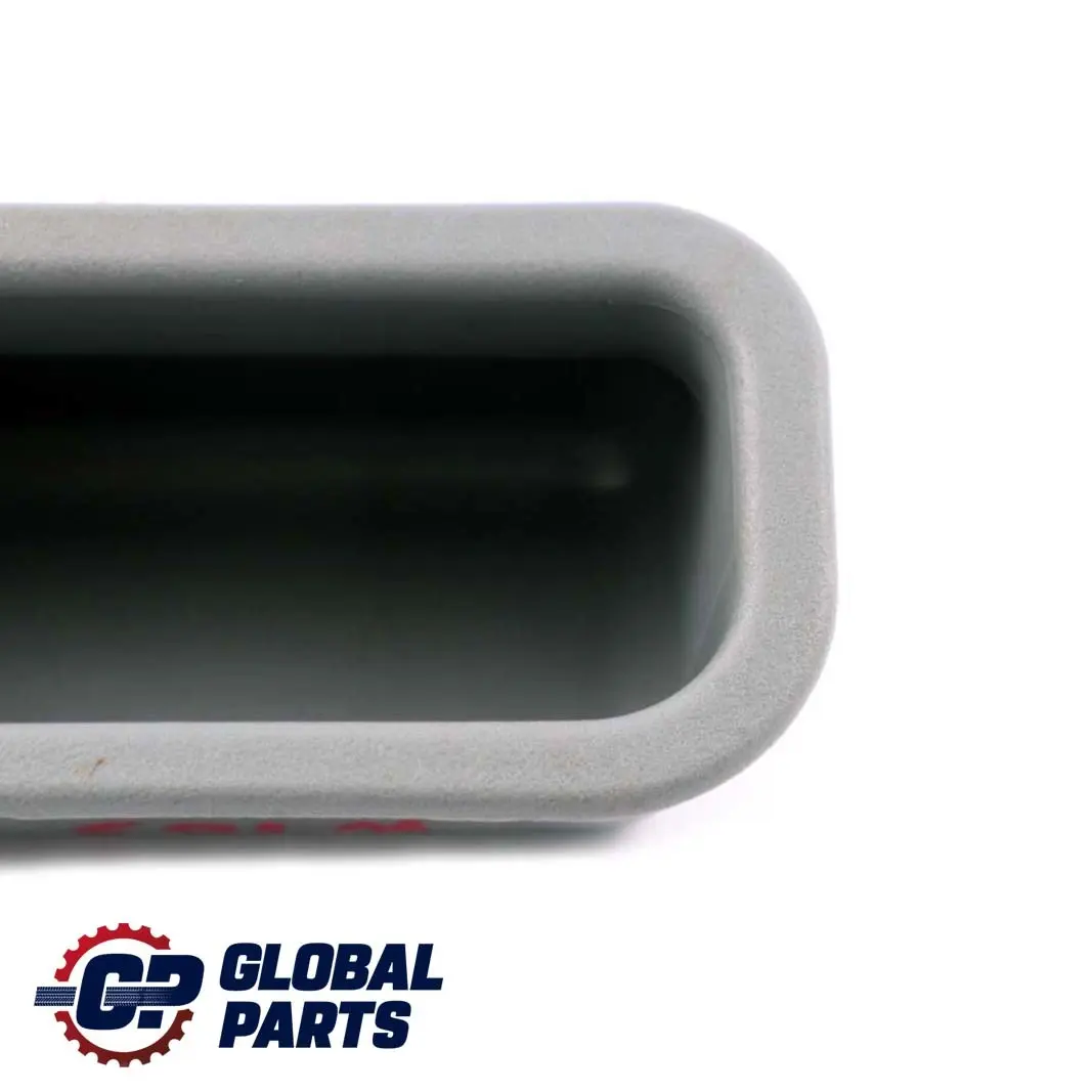  MERCEDES-BENZ M-CLASSE ML W163 Cuvette de Poignee Hayon Gris - SKU A1637430072 - Numéro de pièce A1637430072