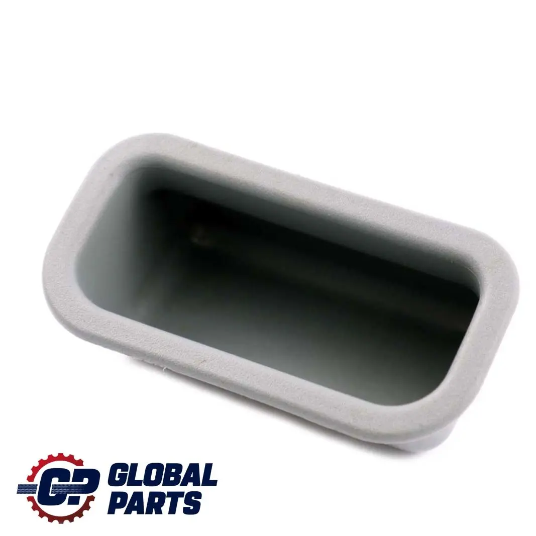  MERCEDES-BENZ M-CLASSE ML W163 Cuvette de Poignee Hayon Gris - SKU A1637430072 - Numéro de pièce A1637430072