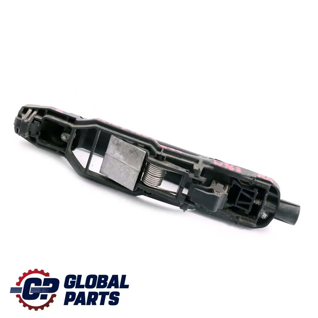 Mercedes-Benz M ML W163 Türgriff Hinten Rechts Grundiert Schwarz für mit Teilenummer A1637600634 Mercedes-Benz M ML W163 Türgriff Hinten Rechts Grundiert Schwarz - SKU A1637600634 - Teilenummer A1637600634