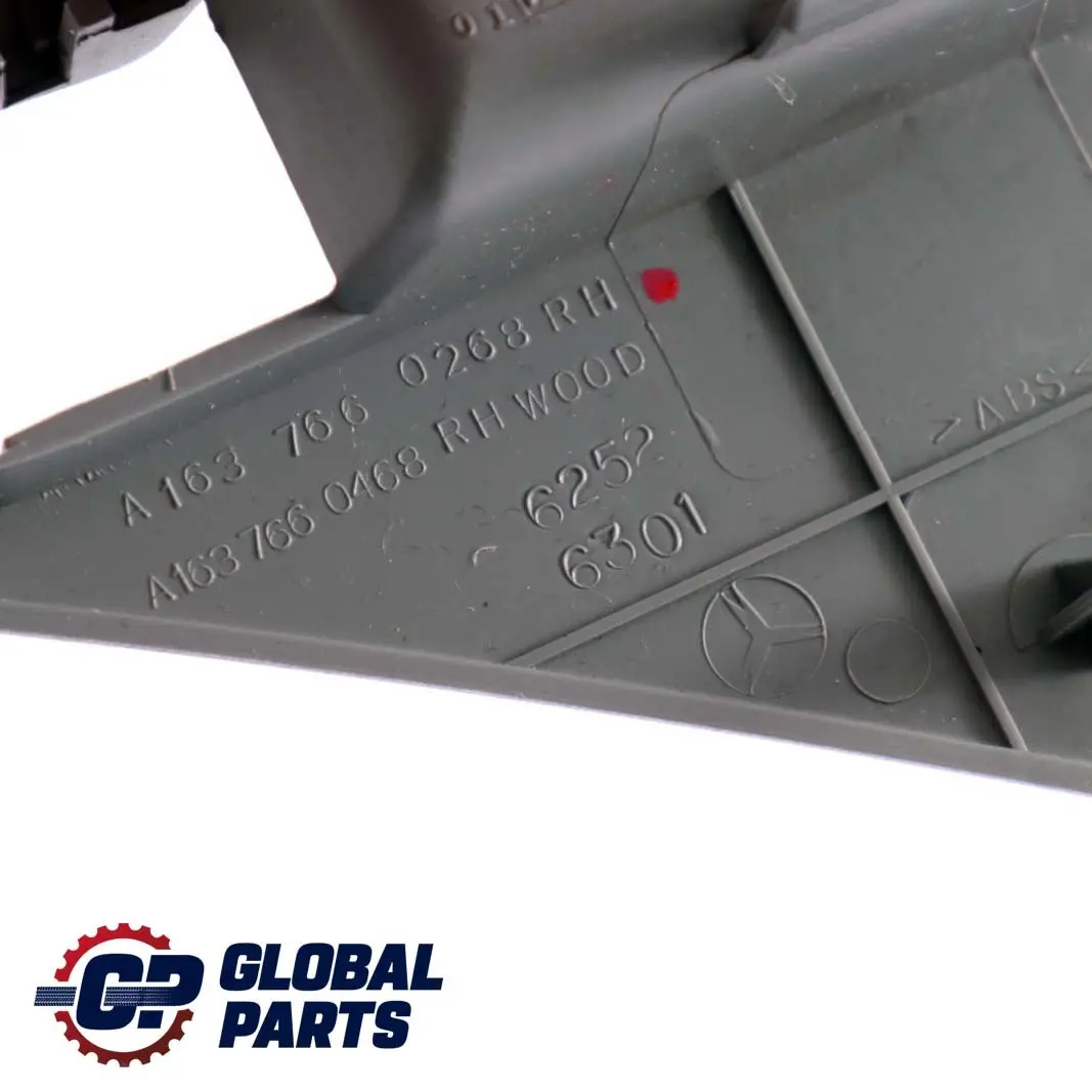 Porta anteriore posteriore destra Copertura Maniglia per Mercedes M W163 con numero di parte A1637660268 Mercedes M W163 Porta anteriore posteriore destra Copertura Maniglia - SKU A1637660268 - Numero di parte A1637660268