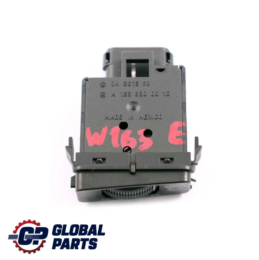 Interruttore controllo livello regolazione dell'altezza dei fari per Mercedes M W163 con numero di parte A1638200010 Mercedes M W163 Interruttore controllo livello regolazione dell'altezza dei fari - SKU A1638200010 - Numero di parte A1638200010