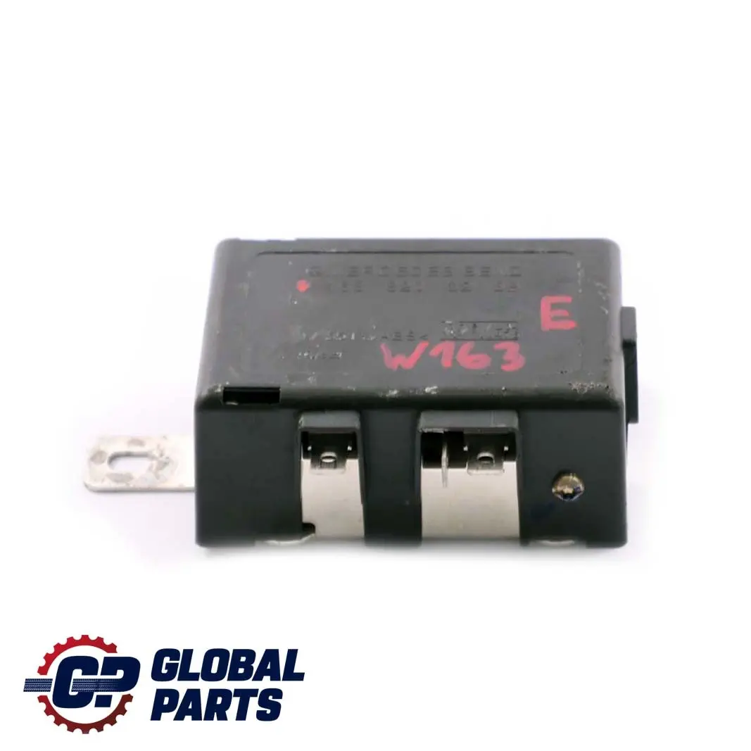 MERCEDES-BENZ M-CLASSE ML W163 Antenne Souple Amplificateur Module pour à propos du numéro de pièce A1638200289 MERCEDES-BENZ M-CLASSE ML W163 Antenne Souple Amplificateur Module - SKU A1638200289 - Numéro de pièce A1638200289