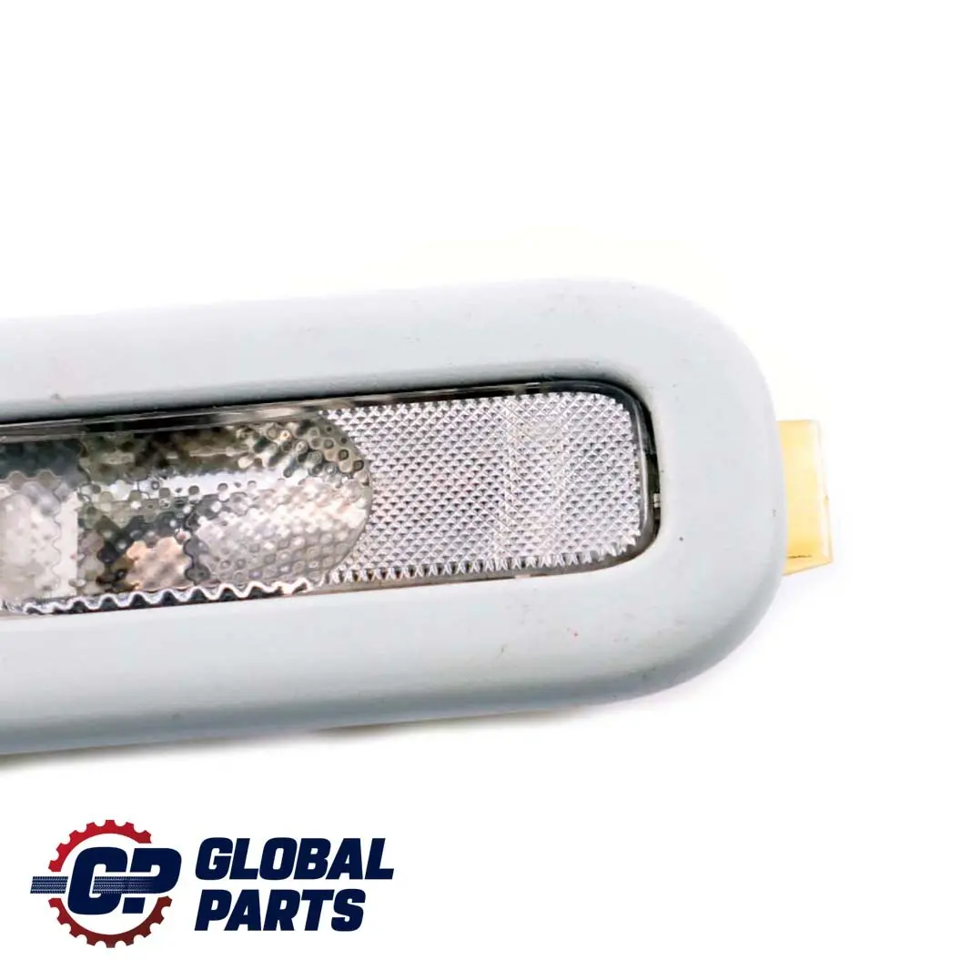 Classe M ML W163 Luce interna posteriore tetto sinistro N/S per Mercedes con numero di parte A1638201523 Mercedes Classe M ML W163 Luce interna posteriore tetto sinistro N/S - SKU A1638201523 - Numero di parte A1638201523