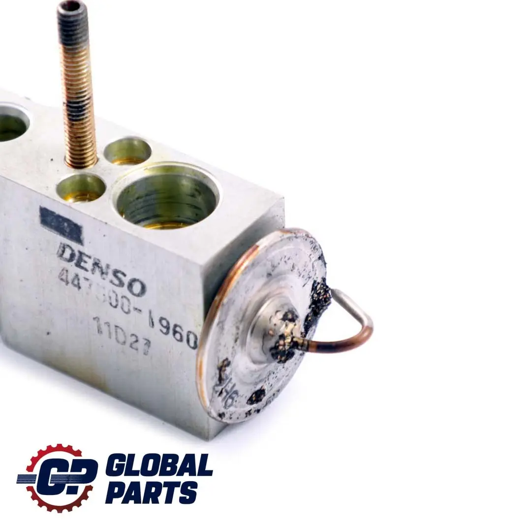 Mercedes-Benz M-Klasse ML W163 Expansionsventil Klimaanlage für mit Teilenummer A1638300084 Mercedes-Benz M-Klasse ML W163 Expansionsventil Klimaanlage - SKU A1638300084 - Teilenummer A1638300084