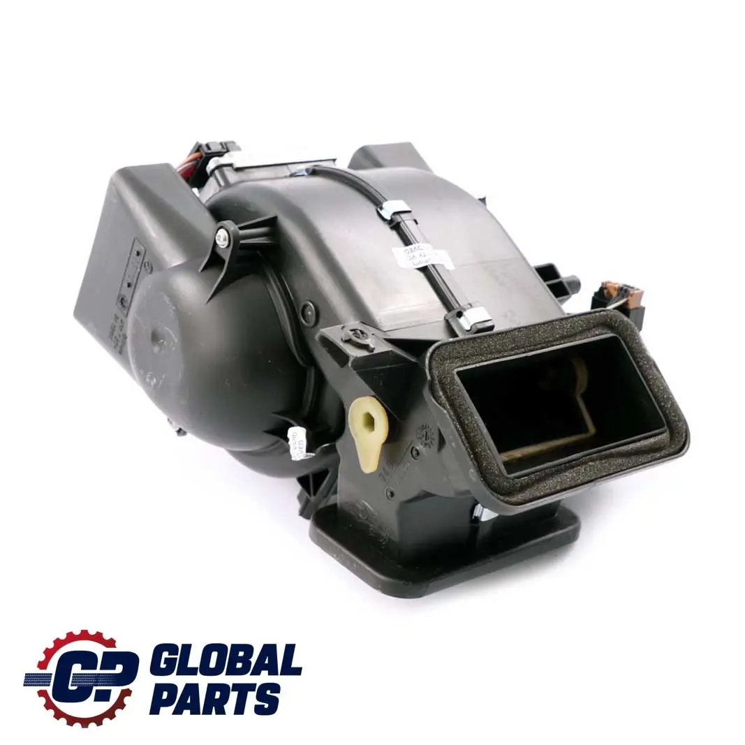 Nagrzewnica Wentylator Dmuchawa Tylna do Mercedes ML W163 o numerze A1638300308 Mercedes ML W163 Nagrzewnica Wentylator Dmuchawa Tylna - SKU A1638300308 - Numer Części A1638300308