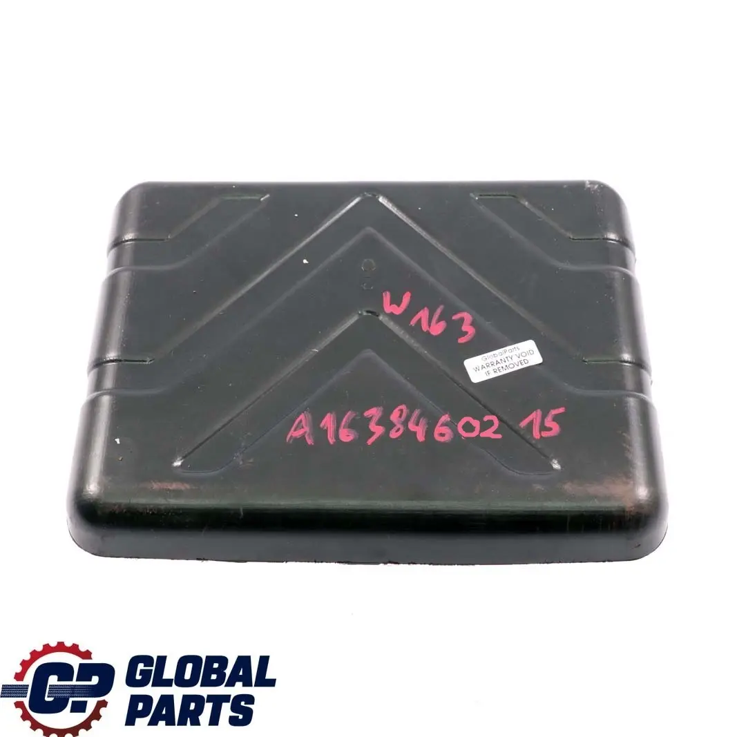 Mercedes-Benz M-Class ML W163 Bandeja compartimento asiento delantero para con número de pieza A1638462015 Mercedes-Benz M-Class ML W163 Bandeja compartimento asiento delantero - SKU A1638460215 - Número de pieza A1638462015