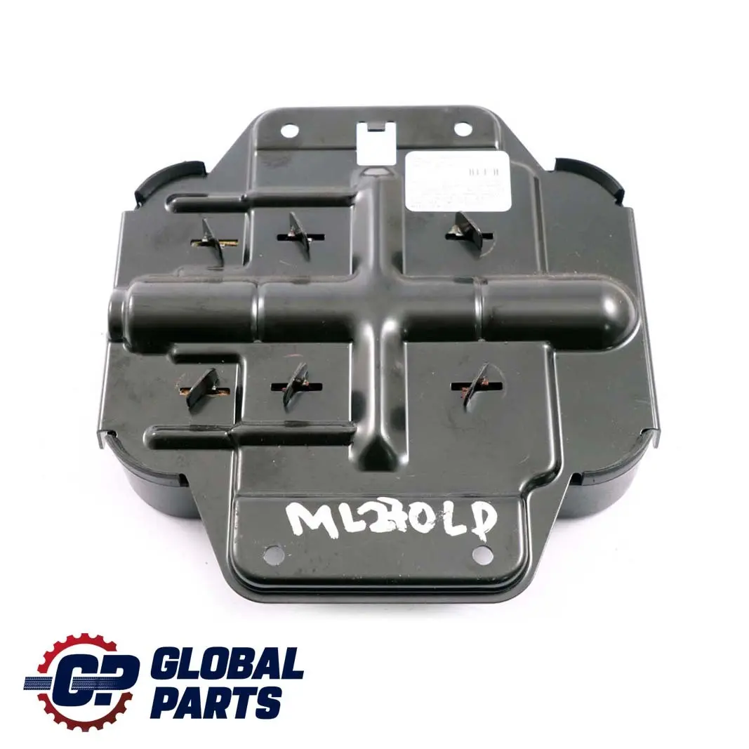 Module d'air de la porte avant gauche droite pour Mercedes W163 à propos du numéro de pièce A1638600605 Mercedes W163 Module d'air de la porte avant gauche droite - SKU A1638600605 - Numéro de pièce A1638600605