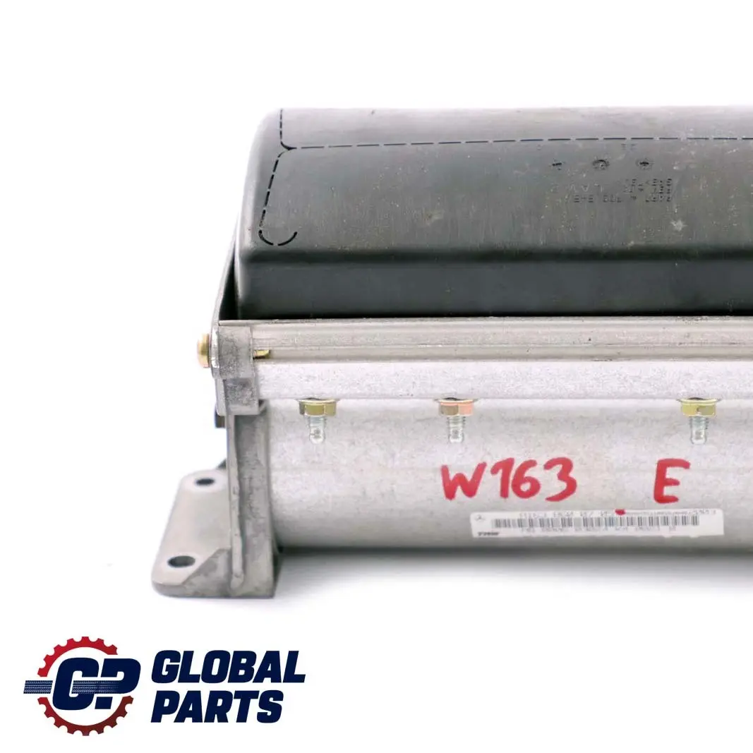 Mercedes W163 Module d'air tableau bord côté passager avant gauche - SKU A1638600705 - Numéro de pièce A1638600705