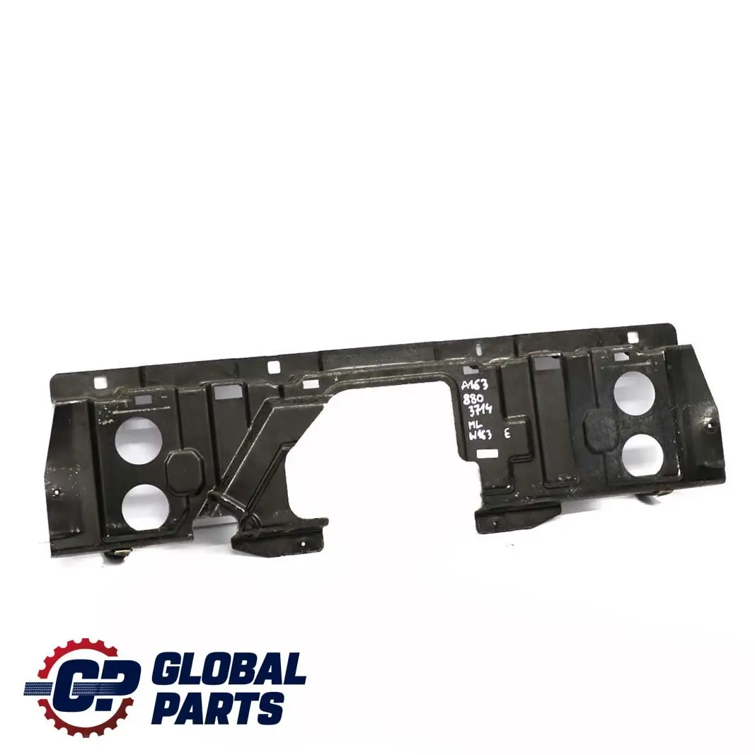 Mercedes-Benz Classe ML W163 Support Bretelles Centre pour à propos du numéro de pièce A1638803714 Mercedes-Benz Classe ML W163 Support Bretelles Centre - SKU A1638803714 - Numéro de pièce A1638803714