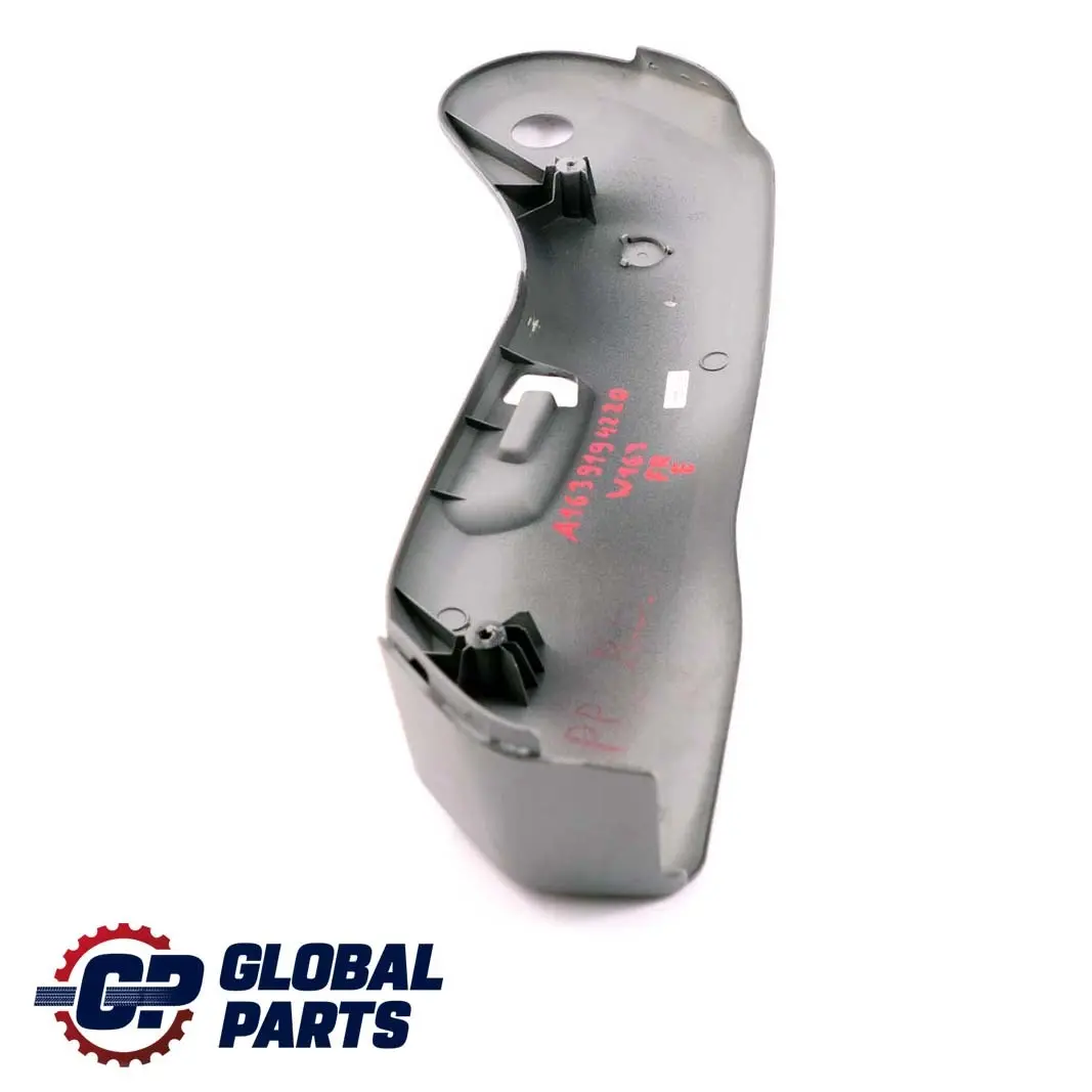 Cubierta Asiento Delantero Lado Derecho Interior para Mercedes W163 con número de pieza A1639194220 Mercedes W163 Cubierta Asiento Delantero Lado Derecho Interior - SKU A1639194220 - Número de pieza A1639194220
