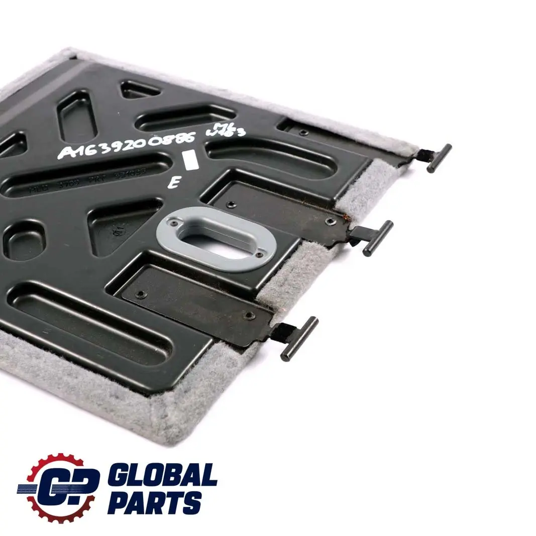 Mercedes-Benz M ML W163 Rücksitzbezug Kofferraumverkleidung Grau für mit Teilenummer A1639200886 Mercedes-Benz M ML W163 Rücksitzbezug Kofferraumverkleidung Grau - SKU A1639200886 - Teilenummer A1639200886