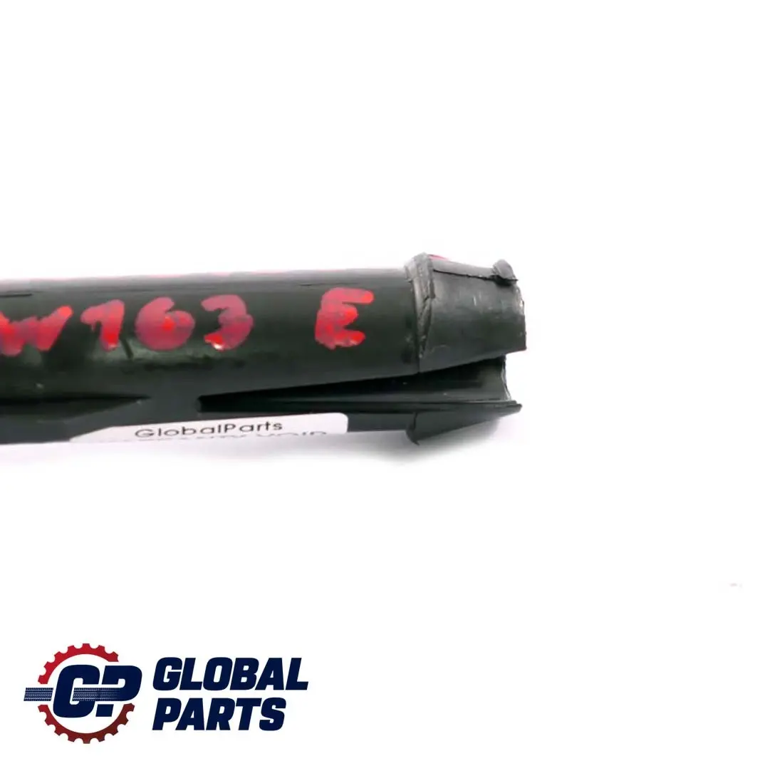 Mercedes-benz M ML W163 Sedile Guida Poggiatesta Bloccabile Destra per con numero di parte A1639700241 Mercedes-benz M ML W163 Sedile Guida Poggiatesta Bloccabile Destra - SKU A1639700241 - Numero di parte A1639700241