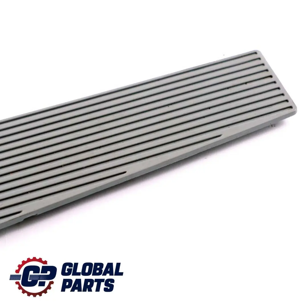 Mercedes ML W163 Placa de cubierta Reposapiés Trim - SKU A1639760087 - Número de pieza A1639760087