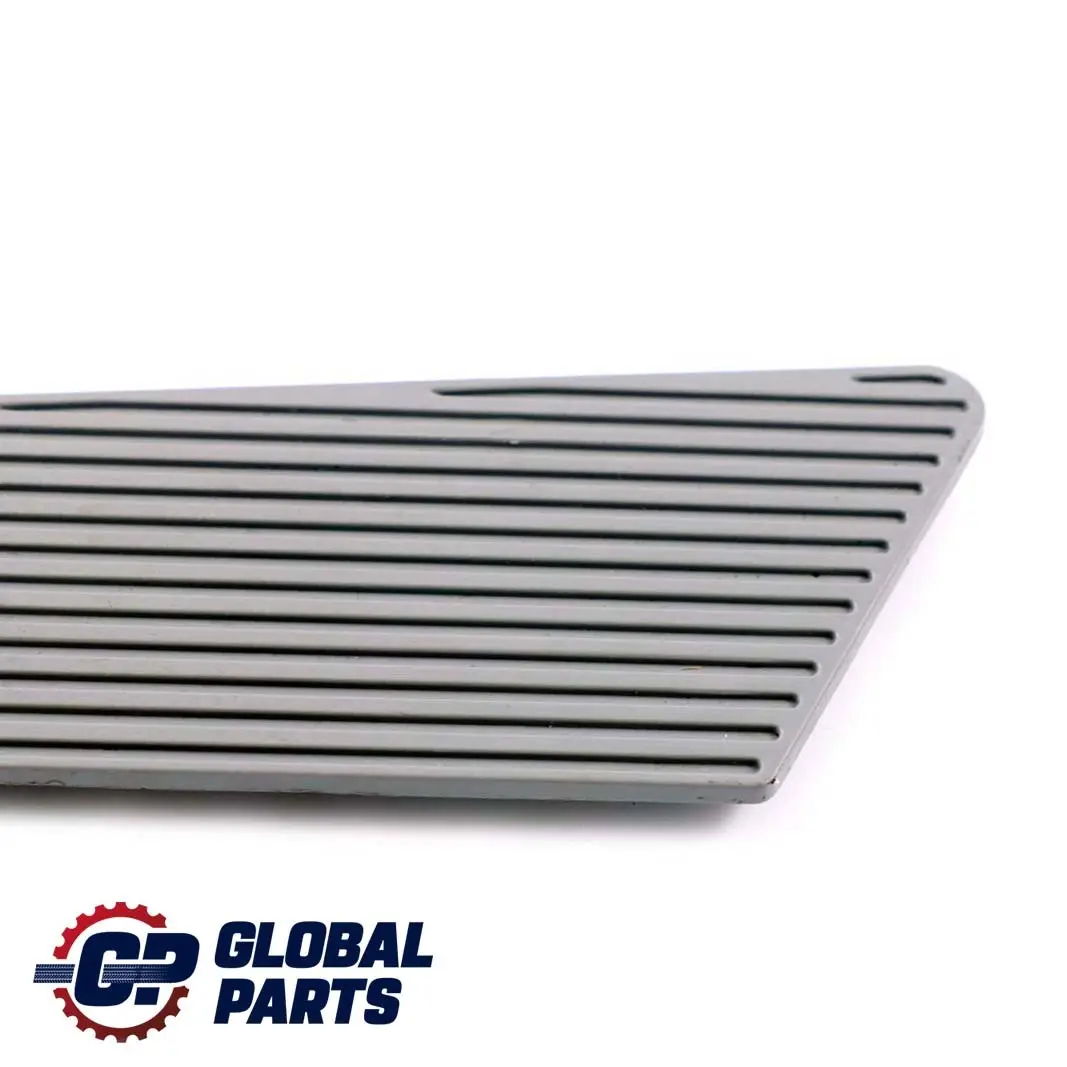 Placa de cubierta Reposapiés Trim para Mercedes ML W163 con número de pieza A1639760087 Mercedes ML W163 Placa de cubierta Reposapiés Trim - SKU A1639760087 - Número de pieza A1639760087