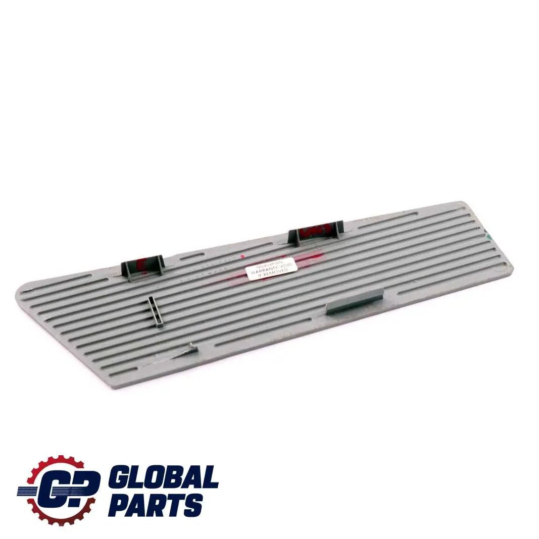 Abdeckplatte Fußstützenverkleidung für Mercedes ML W163 mit Teilenummer A1639760087 Mercedes ML W163 Abdeckplatte Fußstützenverkleidung - SKU A1639760087 - Teilenummer A1639760087