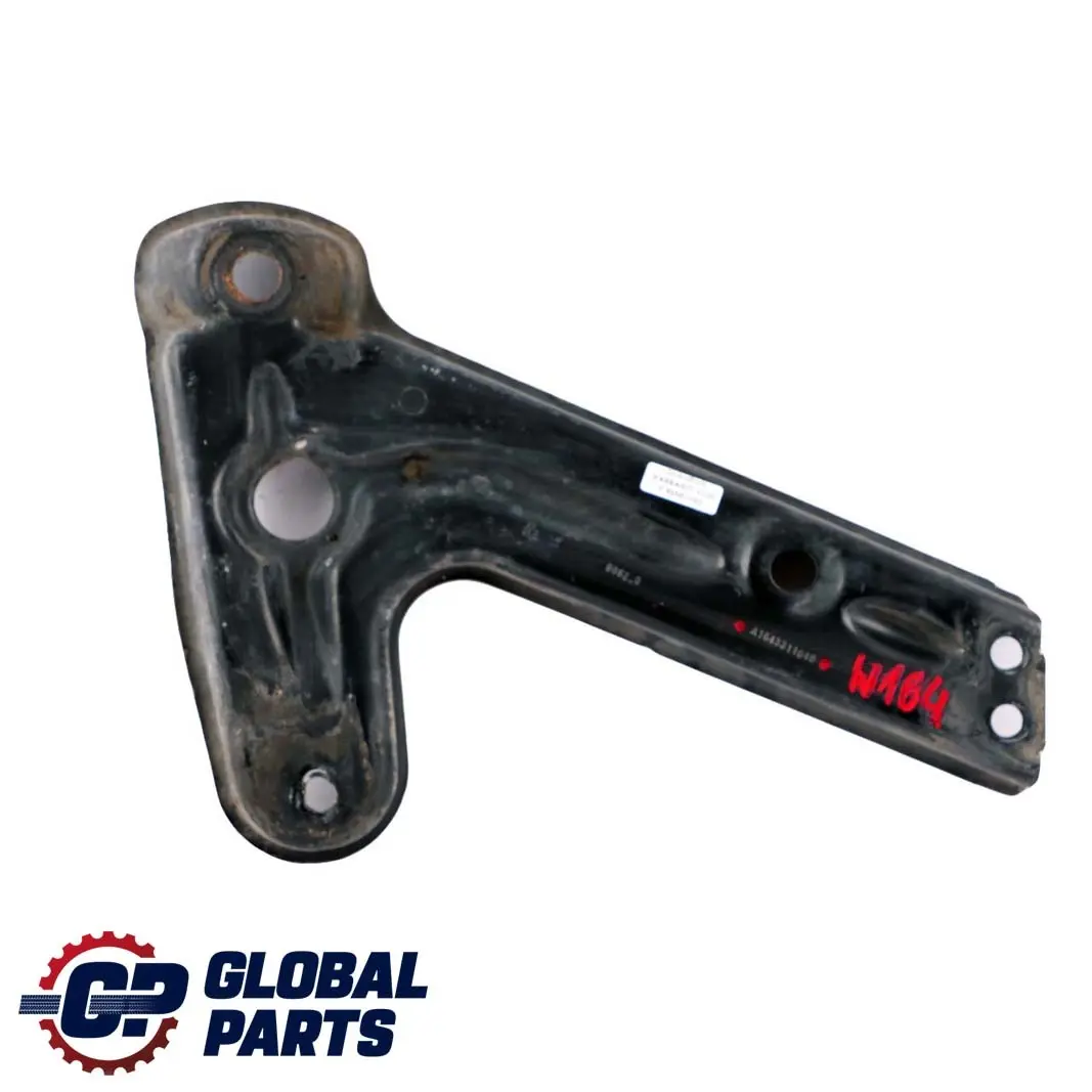 Classe M ML W164 Staffa passaruota anteriore destra per Mercedes con numero di parte A1643311040 Mercedes Classe M ML W164 Staffa passaruota anteriore destra - SKU A1643311040 - Numero di parte A1643311040