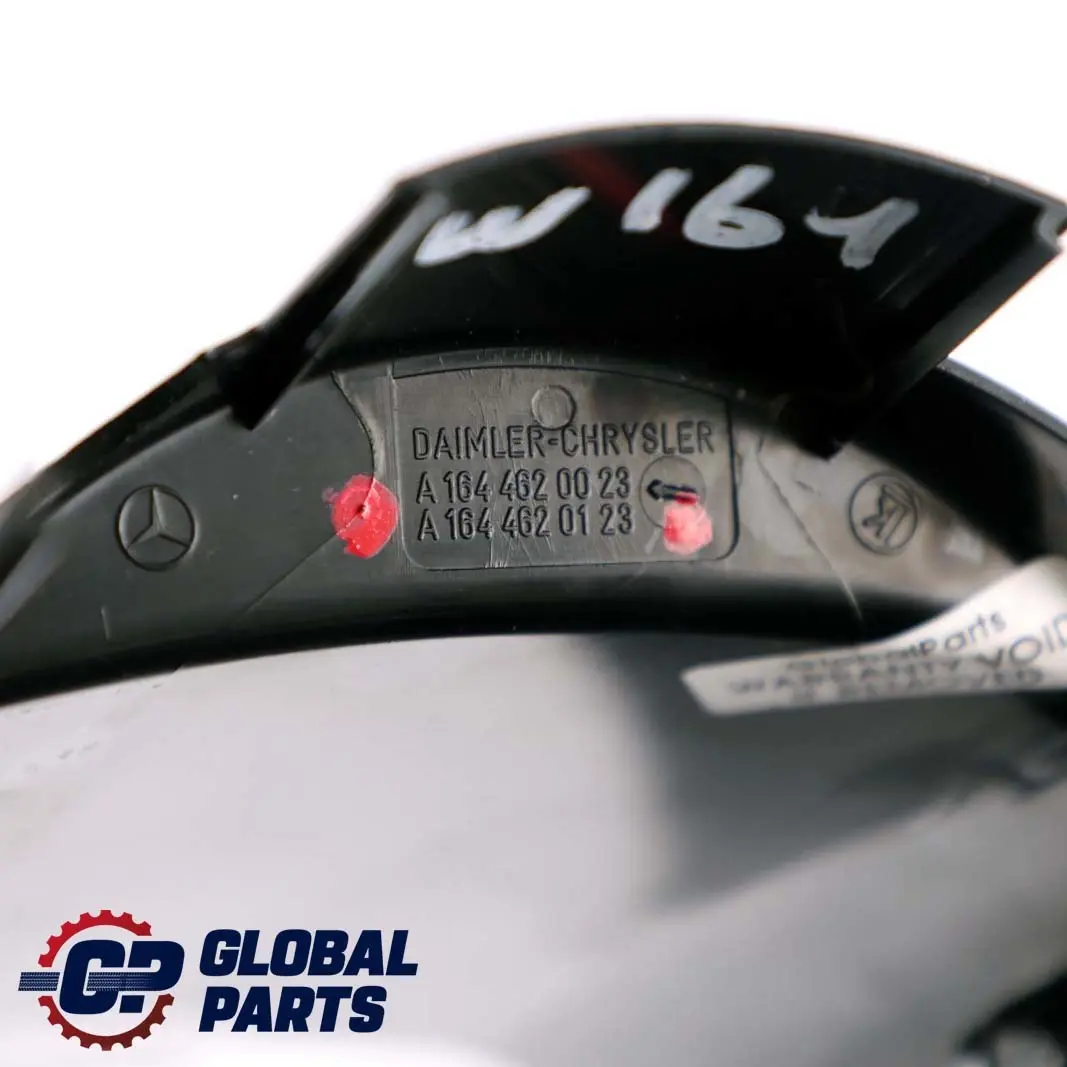 Coperchio della colonna del volante per Mercedes ML W164 con numero di parte A1644620023 Mercedes ML W164 Coperchio della colonna del volante - SKU A1644620023 - Numero di parte A1644620023