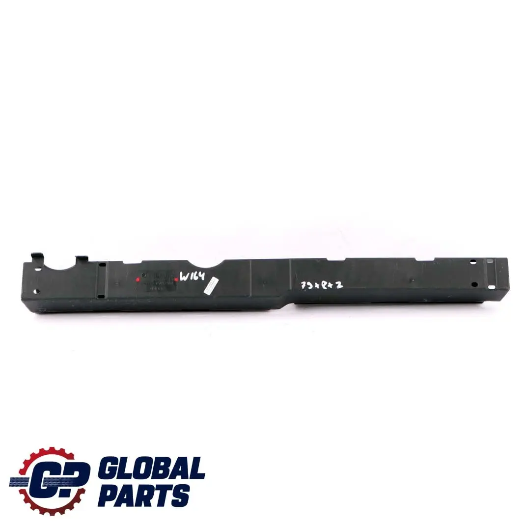 Delantero Derecho O/S Cableado Conducto para Mercedes W164 con número de pieza A1645460261 Mercedes W164 Delantero Derecho O/S Cableado Conducto - SKU A1645460261 - Número de pieza A1645460261