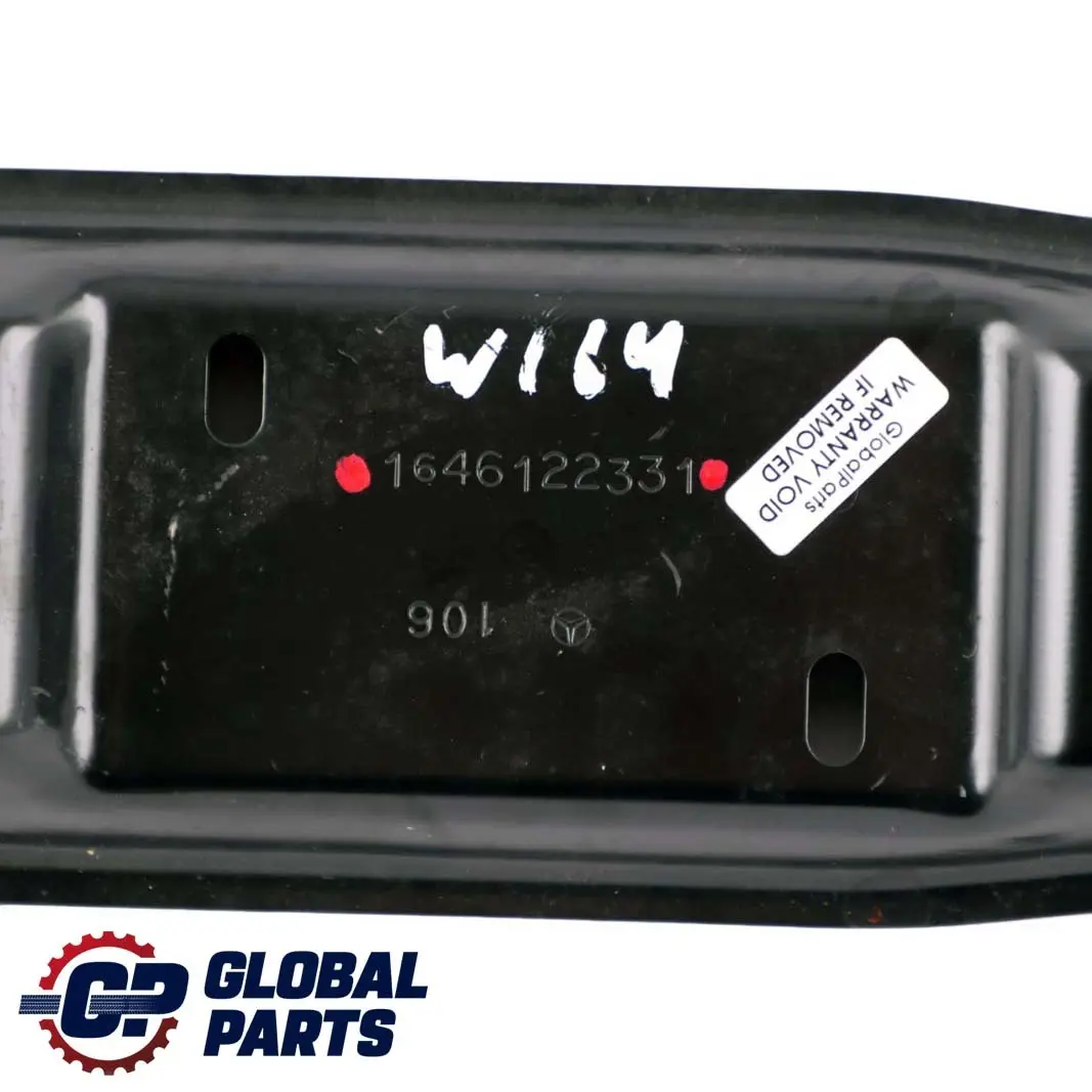 Mercedes W164 Kennzeichenabdeckung Halterung - SKU A1646122331 - Teilenummer A1646122331