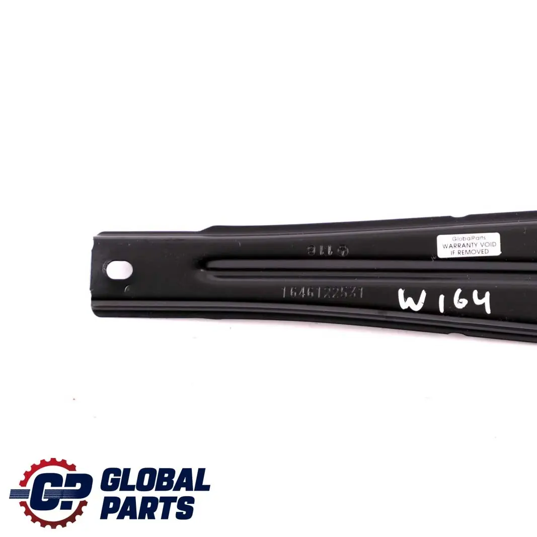 Staffa Di Montaggio Console N/s Sinistra per Mercedes W164 con numero di parte A1646122531 Mercedes W164 Staffa Di Montaggio Console N/s Sinistra - SKU A1646122531 - Numero di parte A1646122531