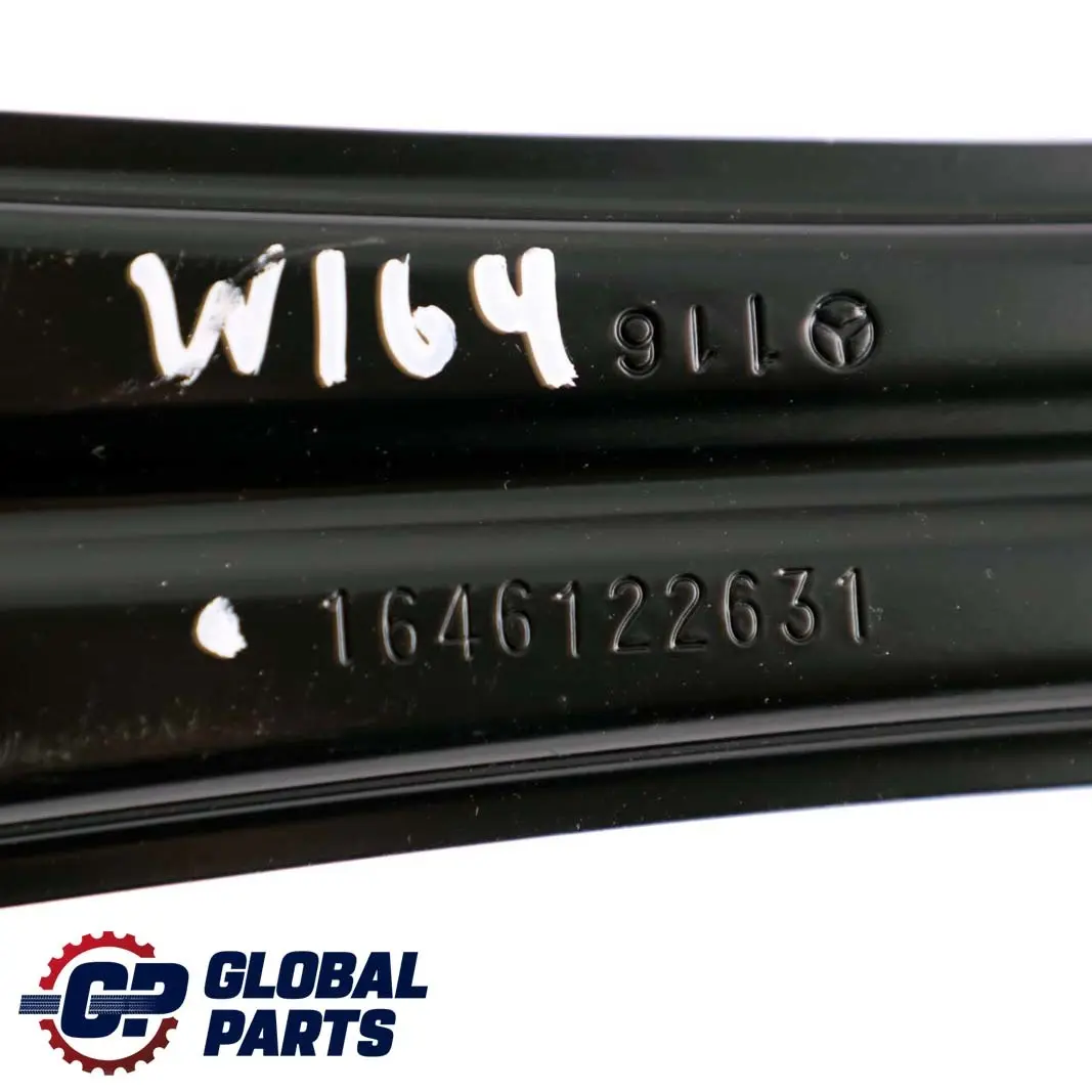 Support De Console O/S Droite pour Mercedes W164 à propos du numéro de pièce A1646122631 Mercedes W164 Support De Console O/S Droite - SKU A1646122631 - Numéro de pièce A1646122631