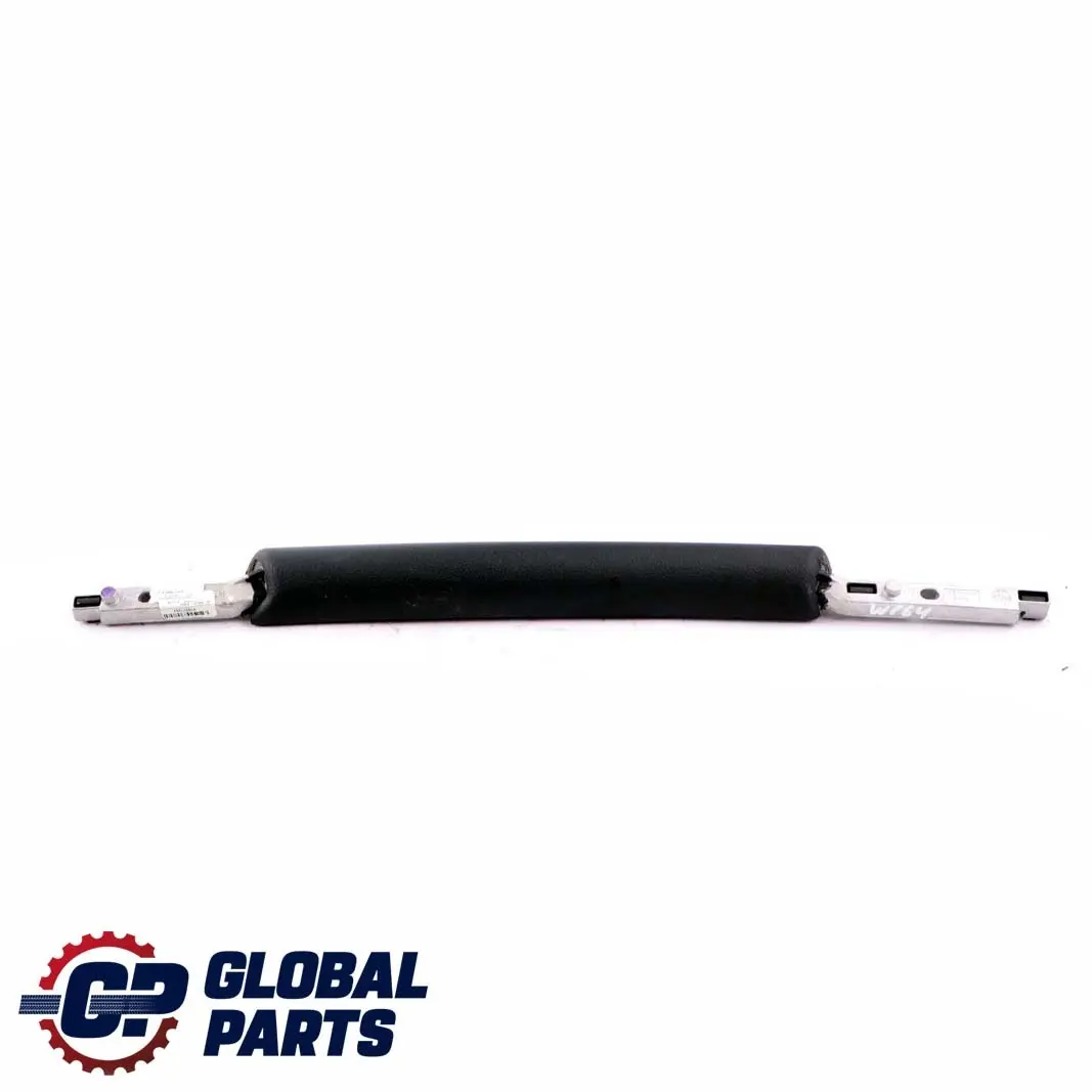 Mercedes-Benz ML W164 Maniglia interna sinistra Console centrale per con numero di parte A1646800170 Mercedes-Benz ML W164 Maniglia interna sinistra Console centrale - SKU A1646800170 - Numero di parte A1646800170