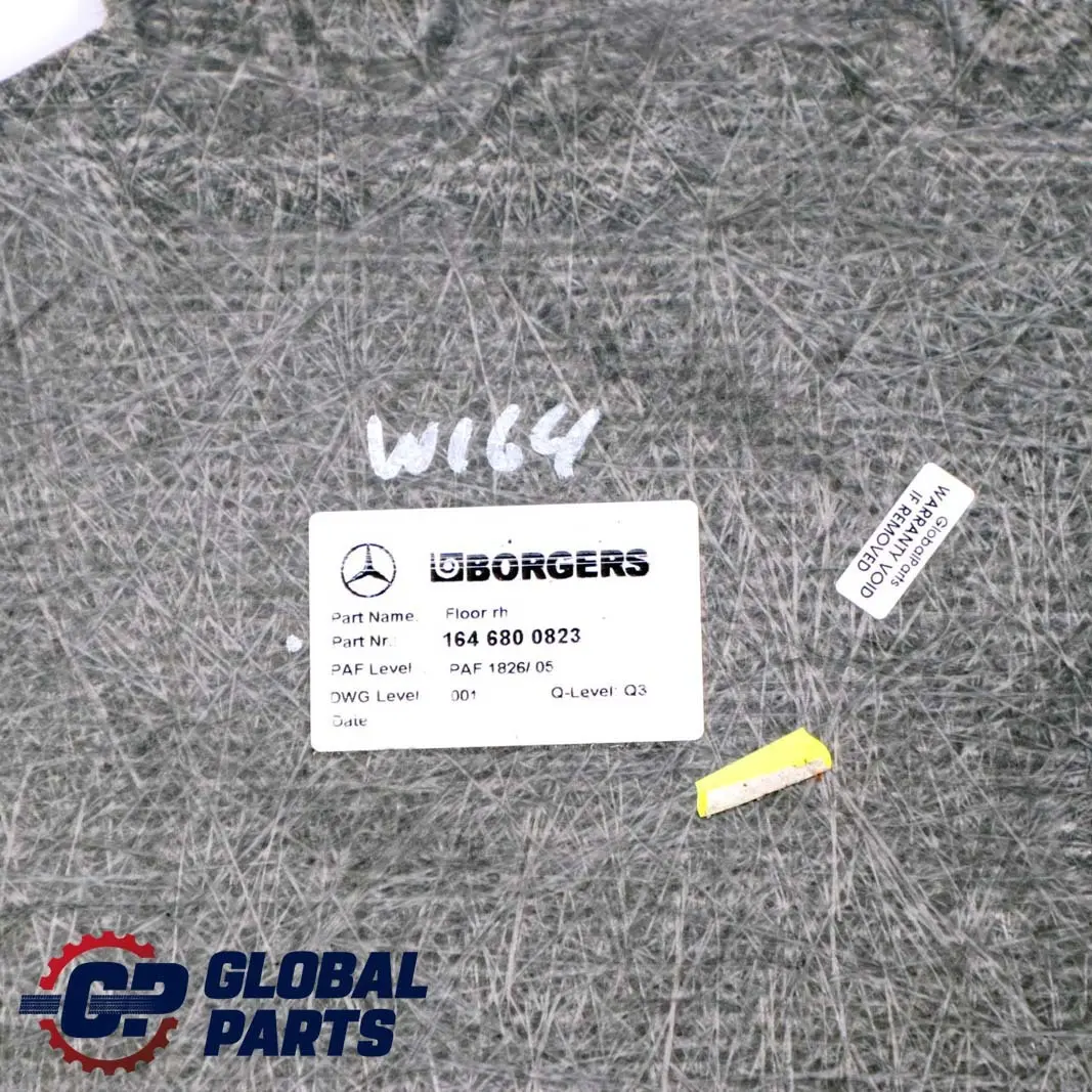 Boden Abdeckung Rechts Panel Fußraum für Mercedes ML W164 mit Teilenummer A1646800823 Mercedes ML W164 Boden Abdeckung Rechts Panel Fußraum - SKU A1646800823 - Teilenummer A1646800823