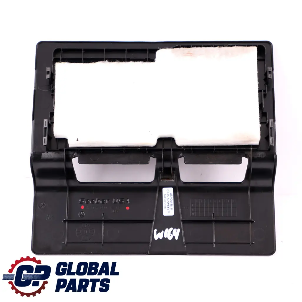 Panneau de garniture arrière de la batterie pour Mercedes W164 GL X164 à propos du numéro de pièce A1646801218 Mercedes W164 GL X164 Panneau de garniture arrière de la batterie - SKU A1646801218 - Numéro de pièce A1646801218