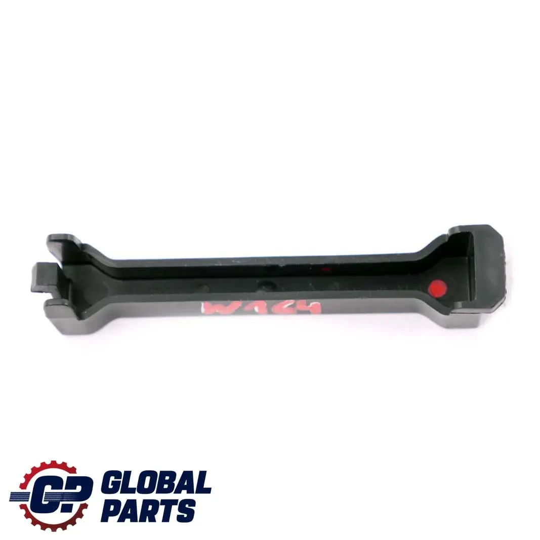  Mercedes-Benz M-Class ML W164 Rear Duct Vent Centre Console Bracket - SKU A1646830074 - Part number A1646830074