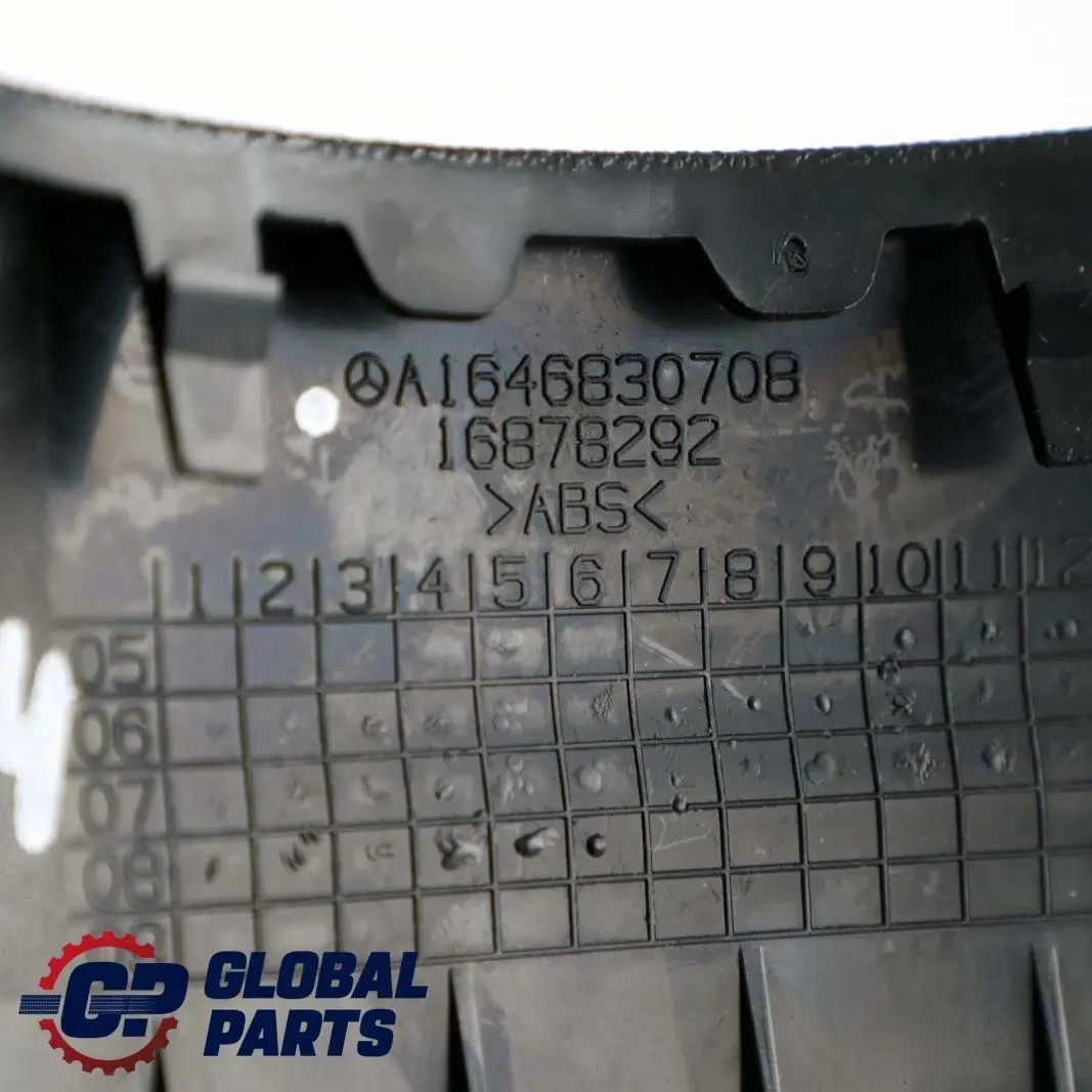 Mercedes-Benz ML GL W164 Centre Console Armrest Trim Panel Cover to with Part number A1646830708 Mercedes-Benz ML GL W164 Centre Console Armrest Trim Panel Cover - SKU A1646830708 - Part number A1646830708