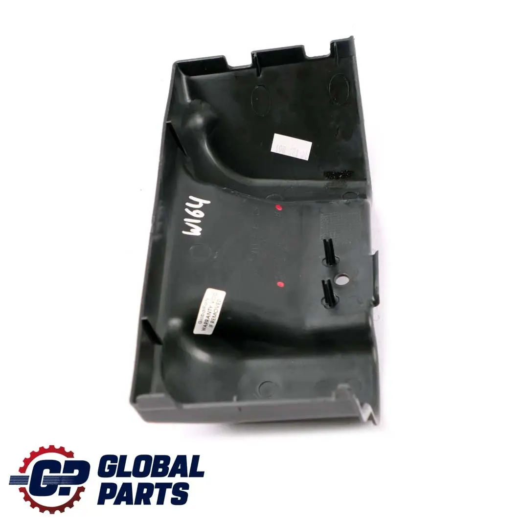 Mercedes-Benz ML W164 Abdeckung Steuergerät Zentralelektrik SAM für mit Teilenummer A1646844118 Mercedes-Benz ML W164 Abdeckung Steuergerät Zentralelektrik SAM - SKU A1646844118 - Teilenummer A1646844118