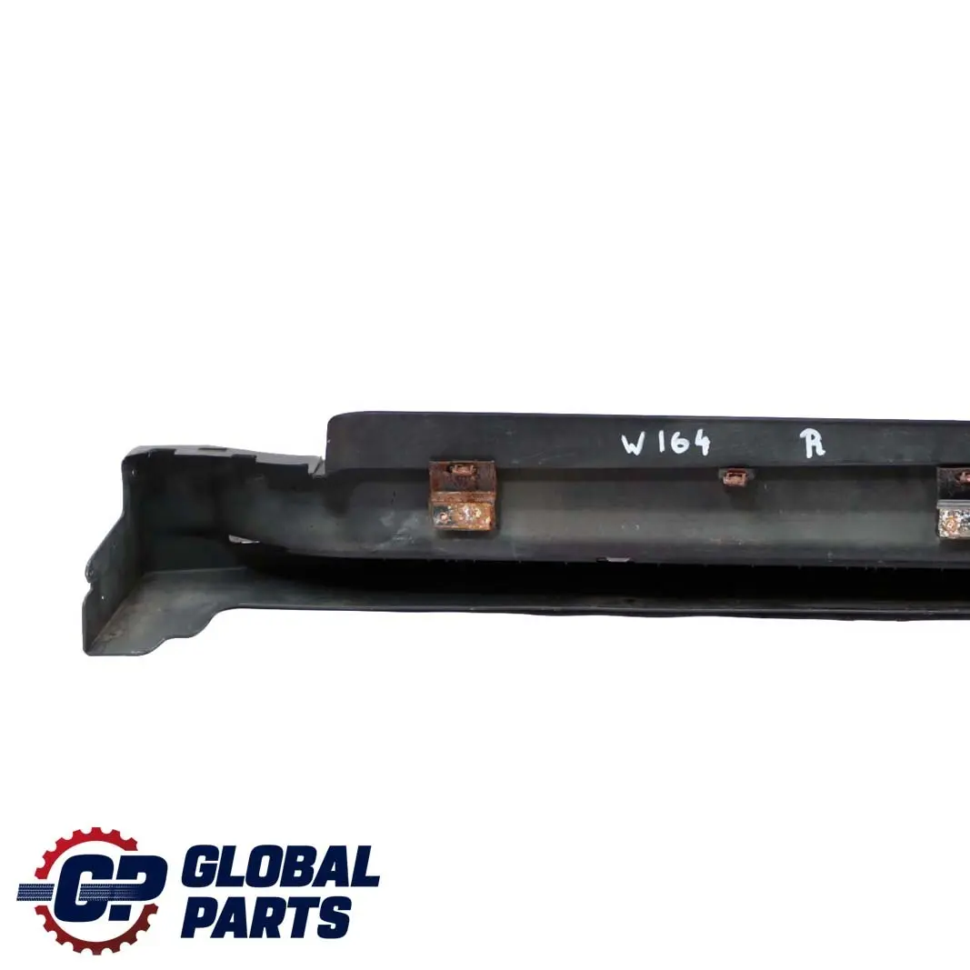 Mercedes-Benz ML W164 Front Right O/S Door Sill Step Plate Entrance Cover Trim to with Part number A1646901475 Mercedes-Benz ML W164 Front Right O/S Door Sill Step Plate Entrance Cover Trim - SKU A1646901475 - Part number A1646901475