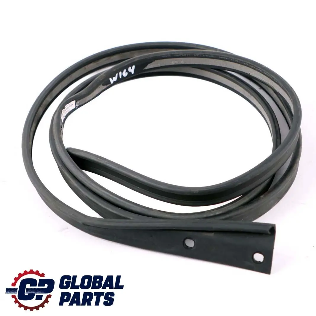 Mercedes-Benz M-Class ML W164 Right O/S Roof Rail Seal Weatherstrip to with Part number A1646904598 Mercedes-Benz M-Class ML W164 Right O/S Roof Rail Seal Weatherstrip - SKU A1646904698 - Part number A1646904598