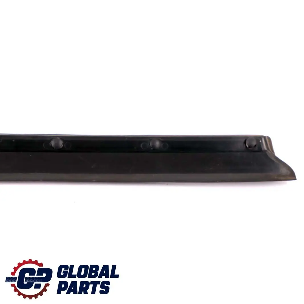 Mercedes W164 Coperchio Porta Striscia Guarnizione Anteriore Destra - SKU A1646904862 - Numero di parte A1646904862