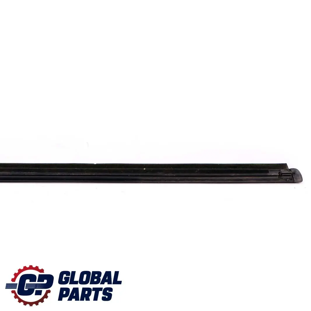 Mercedes ML W164 Fenêtre de Porte Avant Bas de Porte Moulure Extérieur Gauche - SKU A1646907580 - Numéro de pièce A1646907580