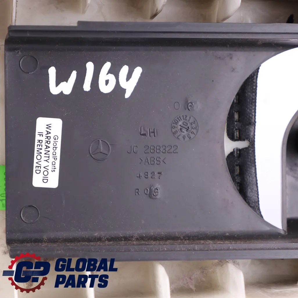 Mercedes-Benz ML W164 GL X164 Izquierda N/S B-Pillar Trim Cover para con número de pieza A1646909725 Mercedes-Benz ML W164 GL X164 Izquierda N/S B-Pillar Trim Cover - SKU A1646909725 - Número de pieza A1646909725