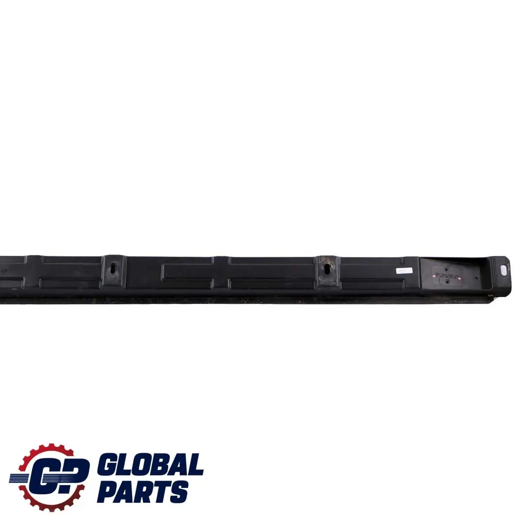 Mercedes W164 Frente Izquierda umbral puerta Paso Entrada Junta Cubierta Trim - SKU A1646980930 - Número de pieza A1646980930