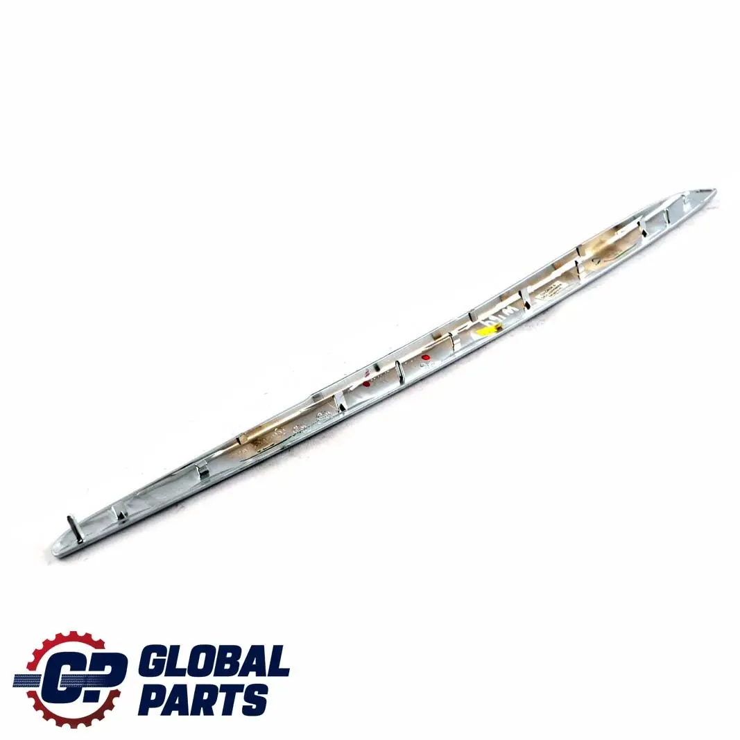 Mercedes-Benz ML GL W164 Front Right Door Card O/S Decor Strip Trim Silver to with Part number A1647200622 Mercedes-Benz ML GL W164 Front Right Door Card O/S Decor Strip Trim Silver - SKU A1647200622 - Part number A1647200622