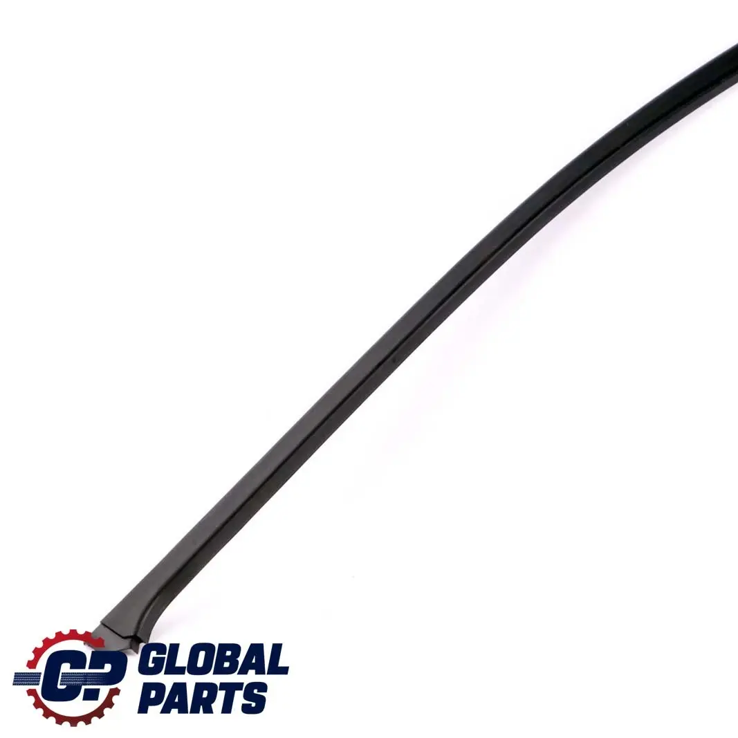 Mercedes-Benz M ML W164 Tapa marco ventana puerta delantera derecha para con número de pieza A1647200670 Mercedes-Benz M ML W164 Tapa marco ventana puerta delantera derecha - SKU A1647200670 - Número de pieza A1647200670