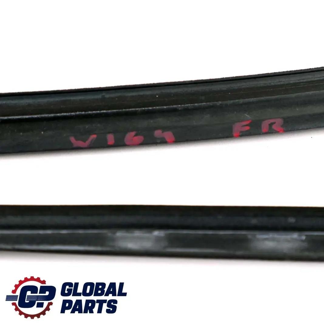 Front Right Door O/S Window Guide Seal Gasket to Mercedes W164 with Part number A1647250425 Mercedes W164 Front Right Door O/S Window Guide Seal Gasket - SKU A1647250425 - Part number A1647250425