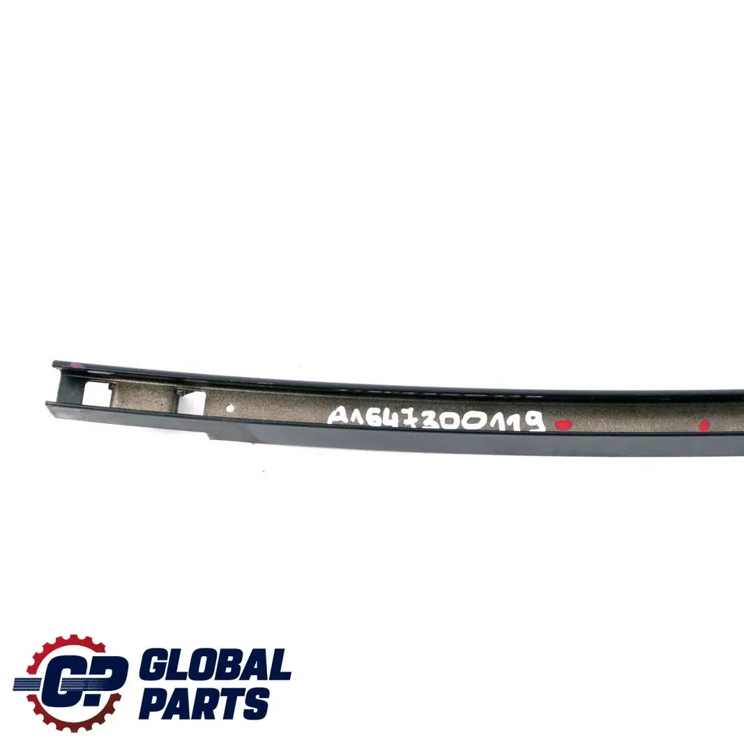 Mercedes W164 Puerta Trasera Izquierda N / S Ventana Staybar Guía Barra División - SKU A1647300119 - Número de pieza A1647300119