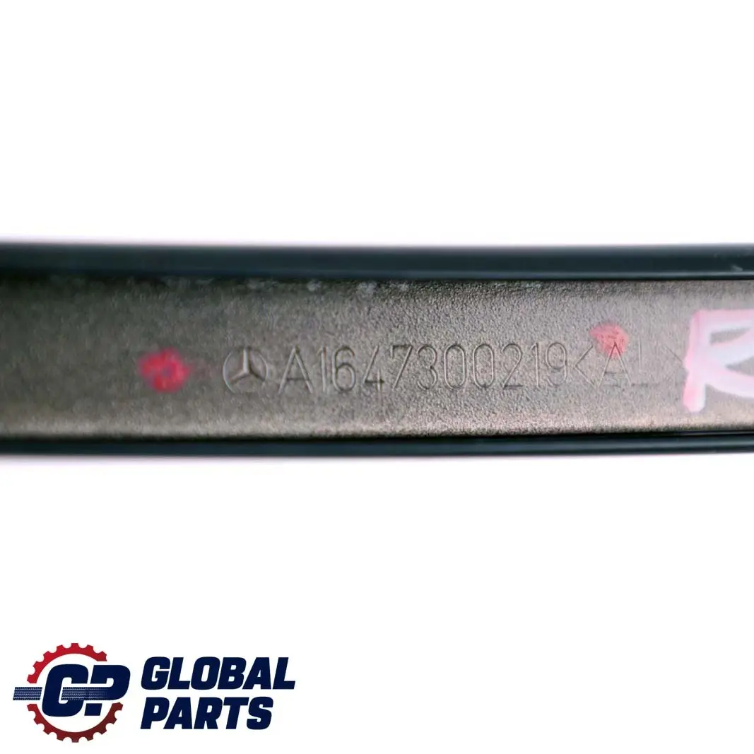 Right Door O/S Window Staybar Division Bar Guide to Mercedes W164 Rear with Part number A1647300219 Mercedes W164 Rear Right Door O/S Window Staybar Division Bar Guide - SKU A1647300219 - Part number A1647300219