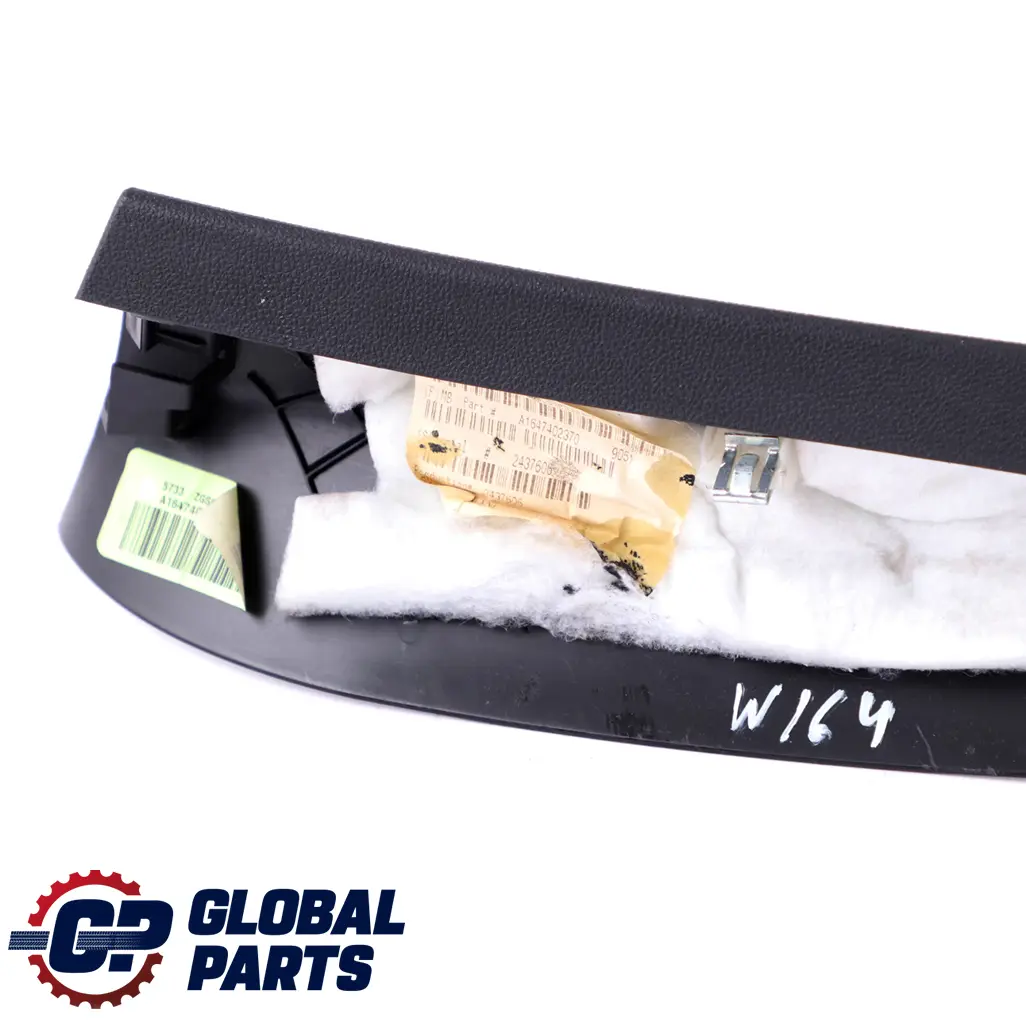 Copertura Portellone Posteriore Tronco Sinistro per Mercedes ML W164 con numero di parte A1647402370 Mercedes ML W164 Copertura Portellone Posteriore Tronco Sinistro - SKU A1647402370 - Numero di parte A1647402370