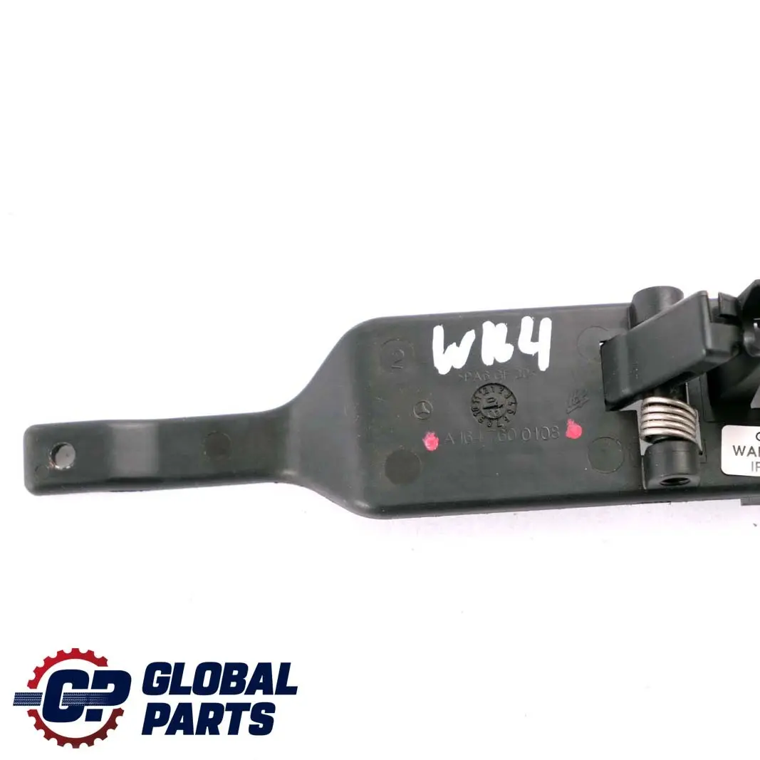 Notentriegelung Heck Kofferraum Heck Klappe für Mercedes ML W164 mit Teilenummer A1647600108 Mercedes ML W164 Notentriegelung Heck Kofferraum Heck Klappe - SKU A1647600108 - Teilenummer A1647600108