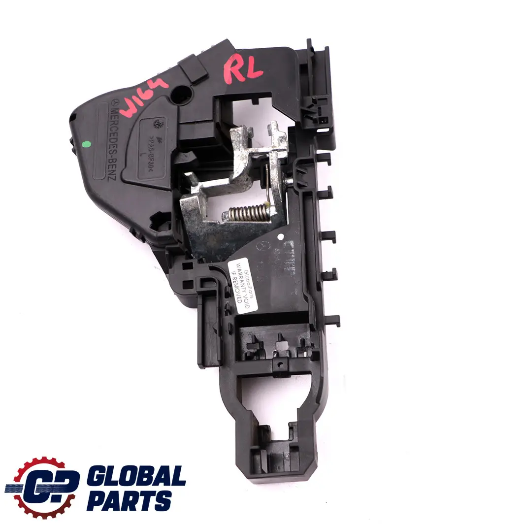 Mercedes W164 Base de support de poignée de porte arrière gauche - SKU A1647600334 - Numéro de pièce A1647600334