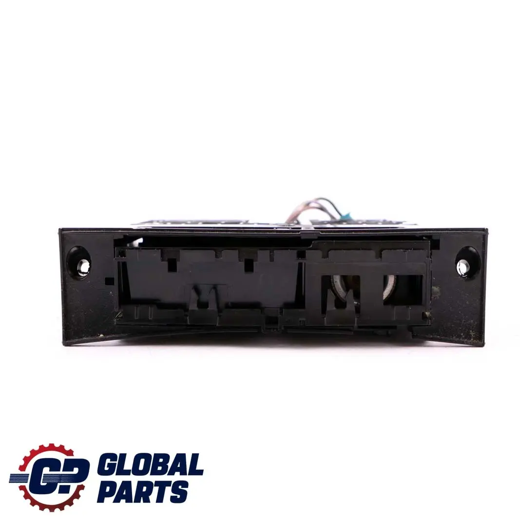 Mercedes ML W164 Cendrier Tableau De Bord Console Non Fumeur - SKU A1648100030 - Numéro de pièce A1648100030