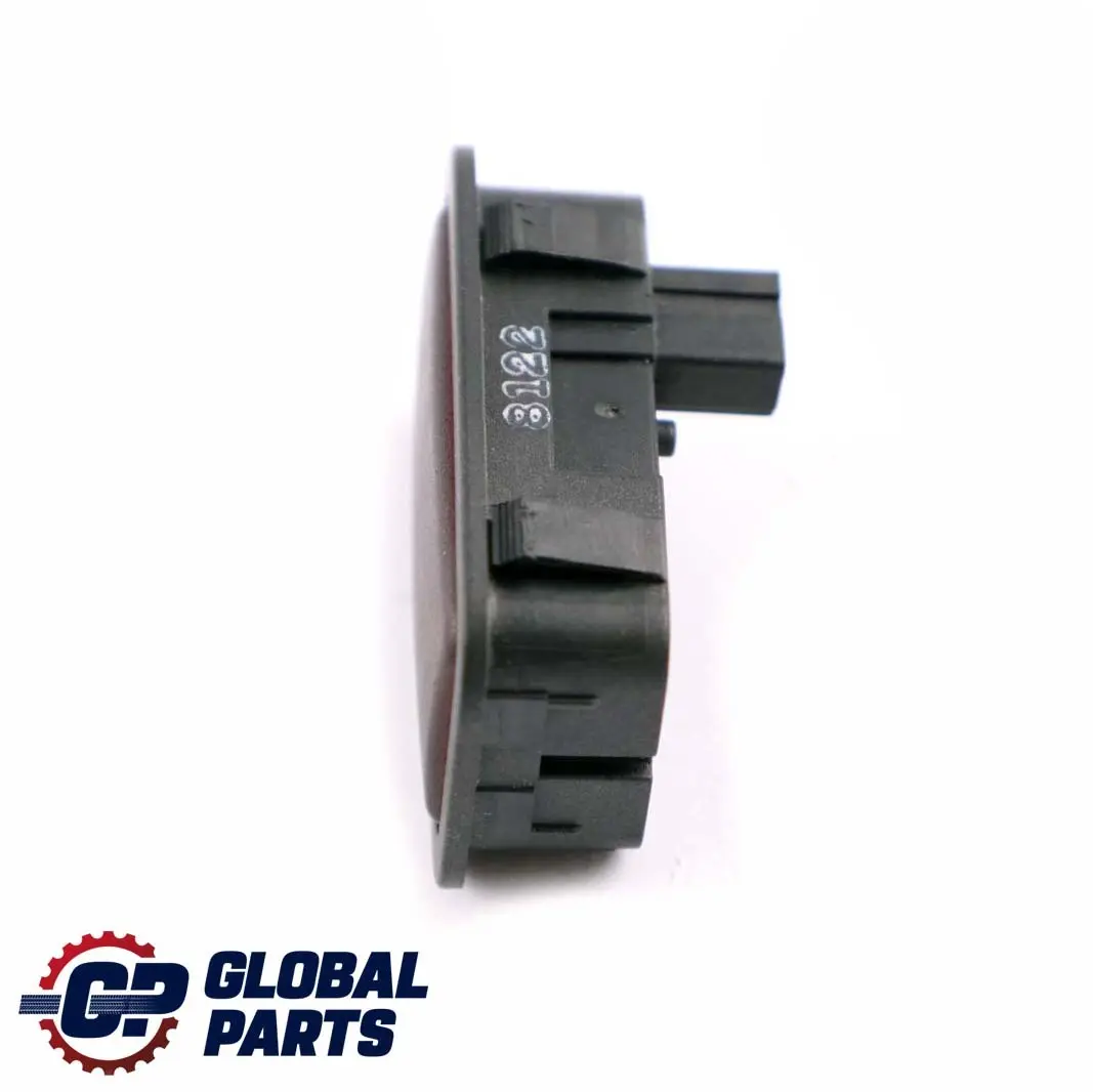 Luz de señalización del maletero para Mercedes ML W164 con número de pieza A1648200058 Mercedes ML W164 Luz de señalización del maletero - SKU A1648200058 - Número de pieza A1648200058